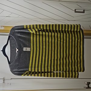 GAP gray and yellow striped light weight sweater.